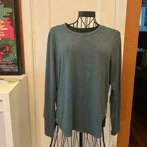 NWT Asana Long Sleeved Athletic Top-Sz M